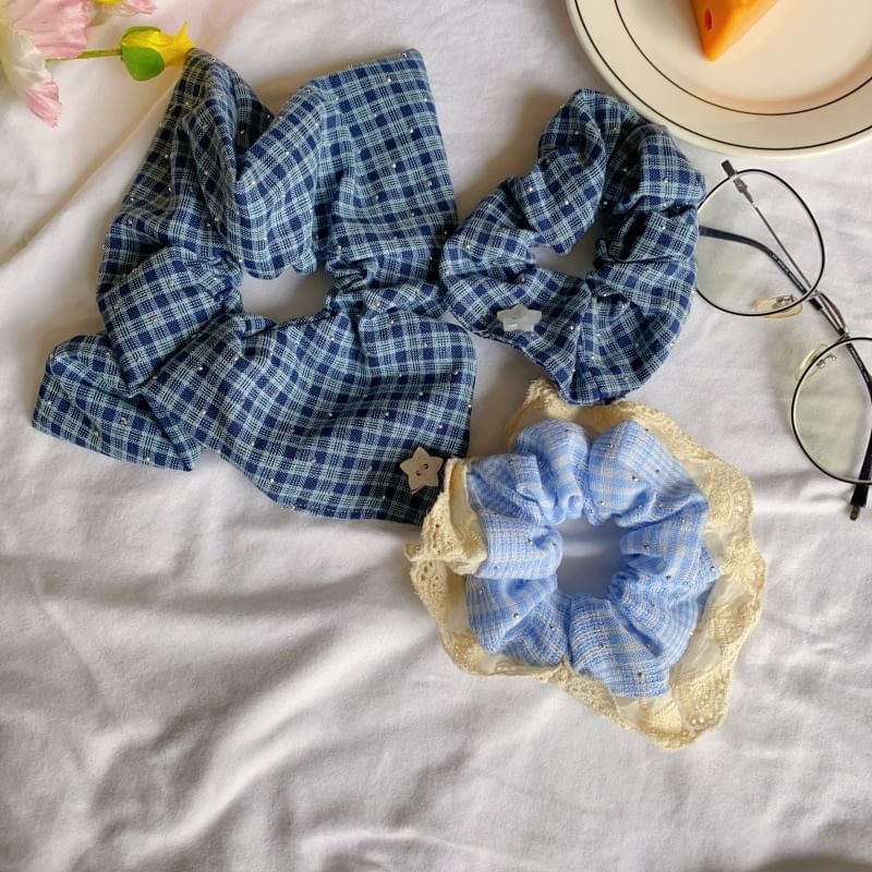 Plaid Scrunchie