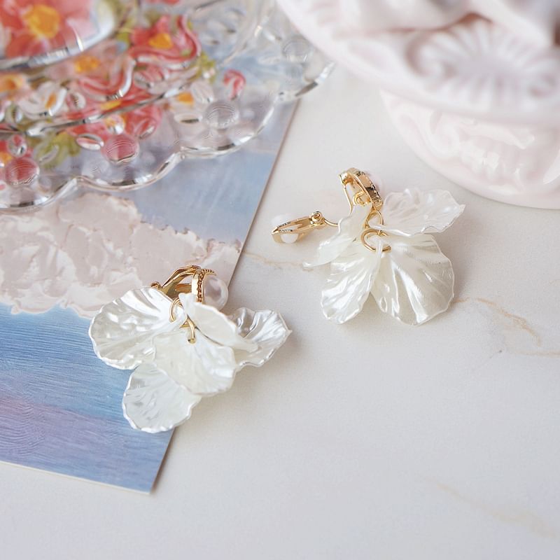 Petal Alloy Earring Chandelier Pearl Faux