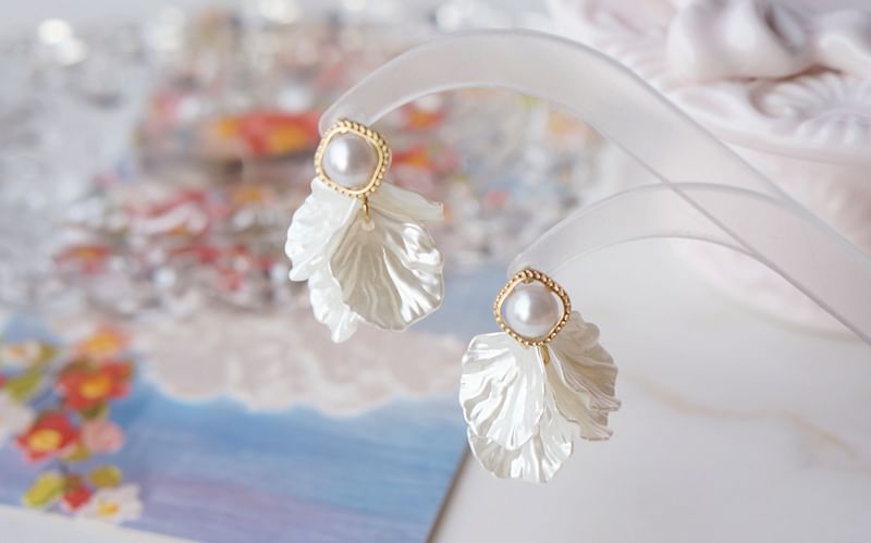 Petal Alloy Earring Chandelier Pearl Faux