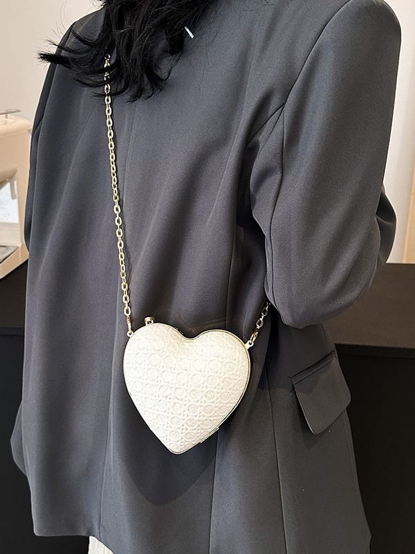 Heart Crossbody Chain Strap Bag