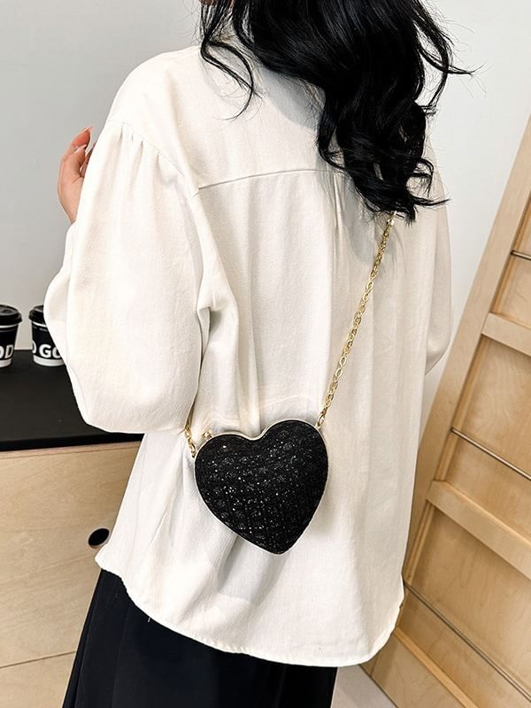 Heart Crossbody Chain Strap Bag