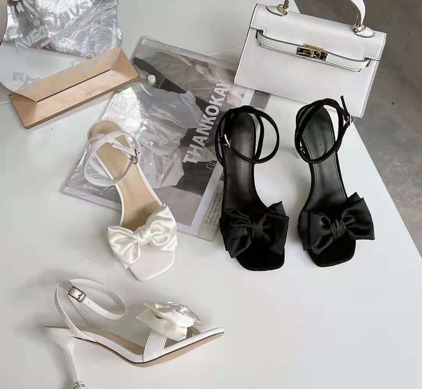 Accent Bow Sandals Heel High