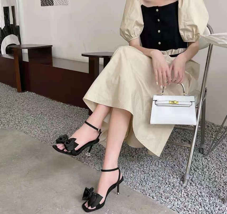 Accent Bow Sandals Heel High