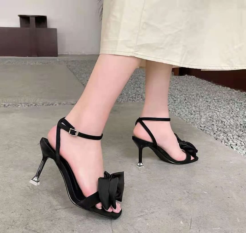 Accent Bow Sandals Heel High
