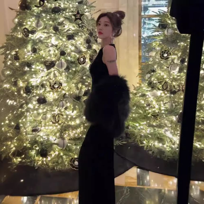 Slit Sleeveless Plain Evening Gown