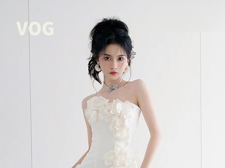 Back Floral Deep Strapless Gown Wedding
