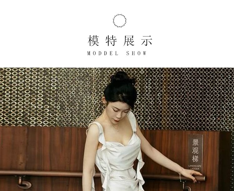 Sleeveless Ruffle Wedding Plain Gown Sheath