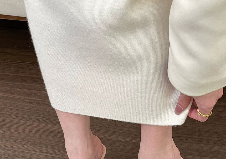 Low Flip Heel Accent Flops Flower