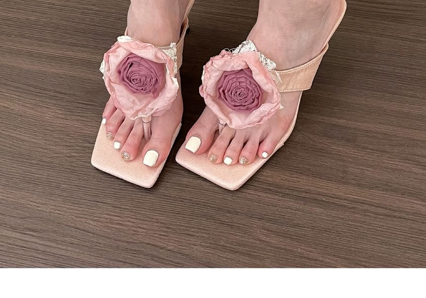 Low Flip Heel Accent Flops Flower