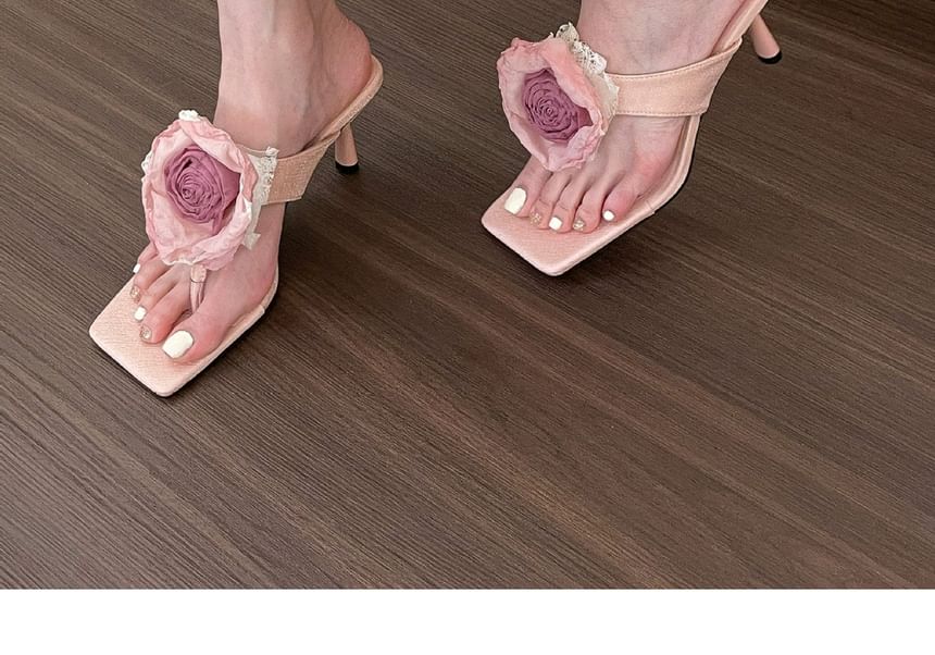Low Flip Heel Accent Flops Flower