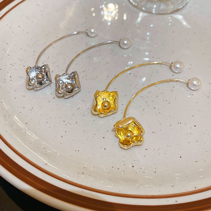Pearl Alloy Floral Faux Dangle Earring