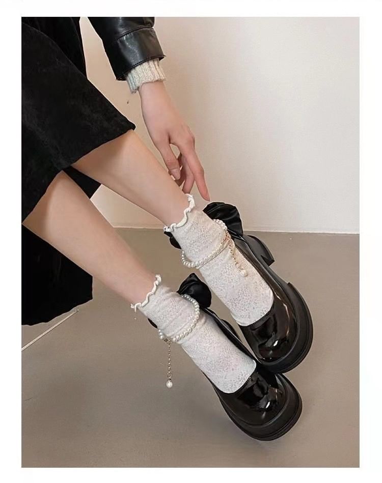 Plain Jane Heel Block Mary Bow Pumps