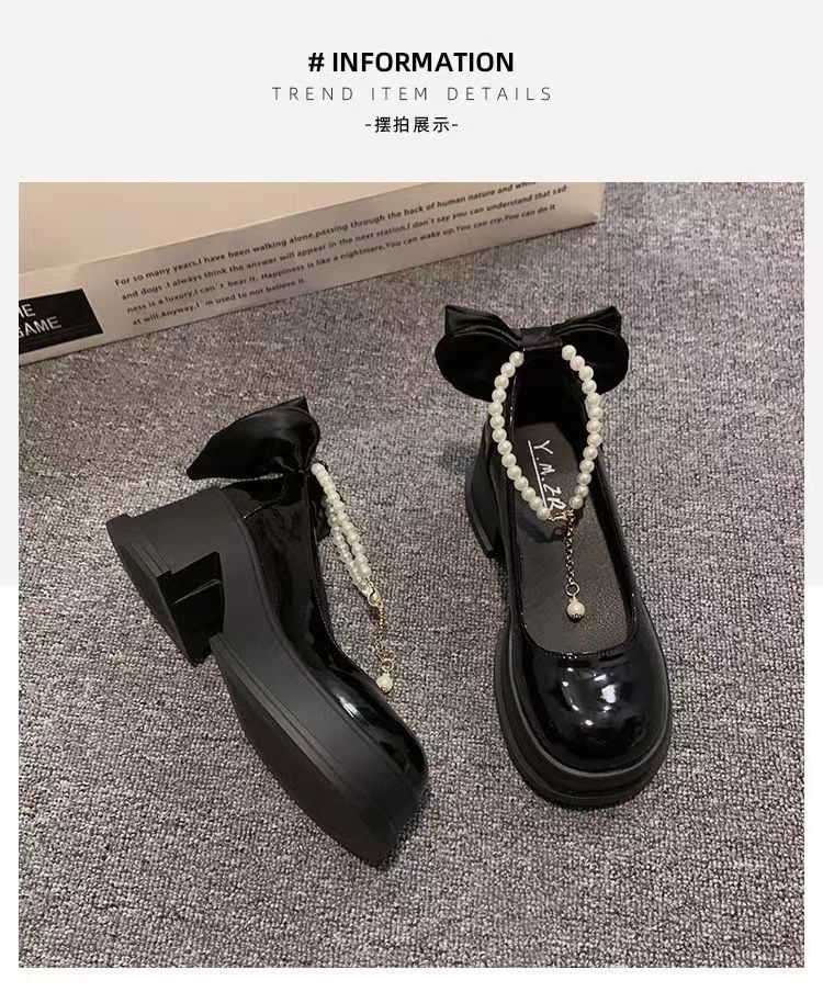 Plain Jane Heel Block Mary Bow Pumps