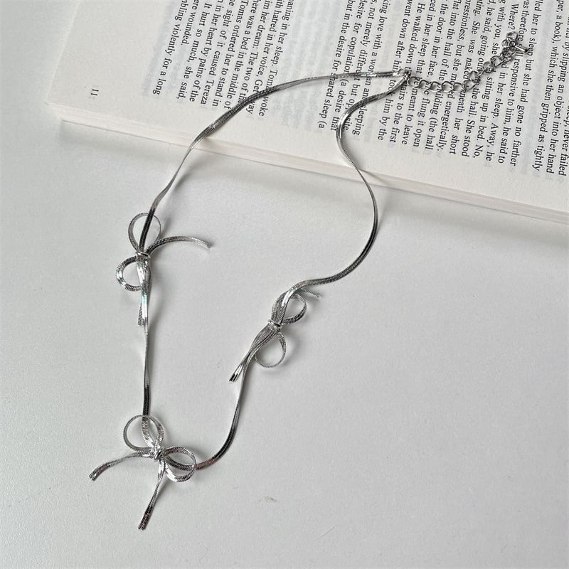 Snake Chain Necklace Bow