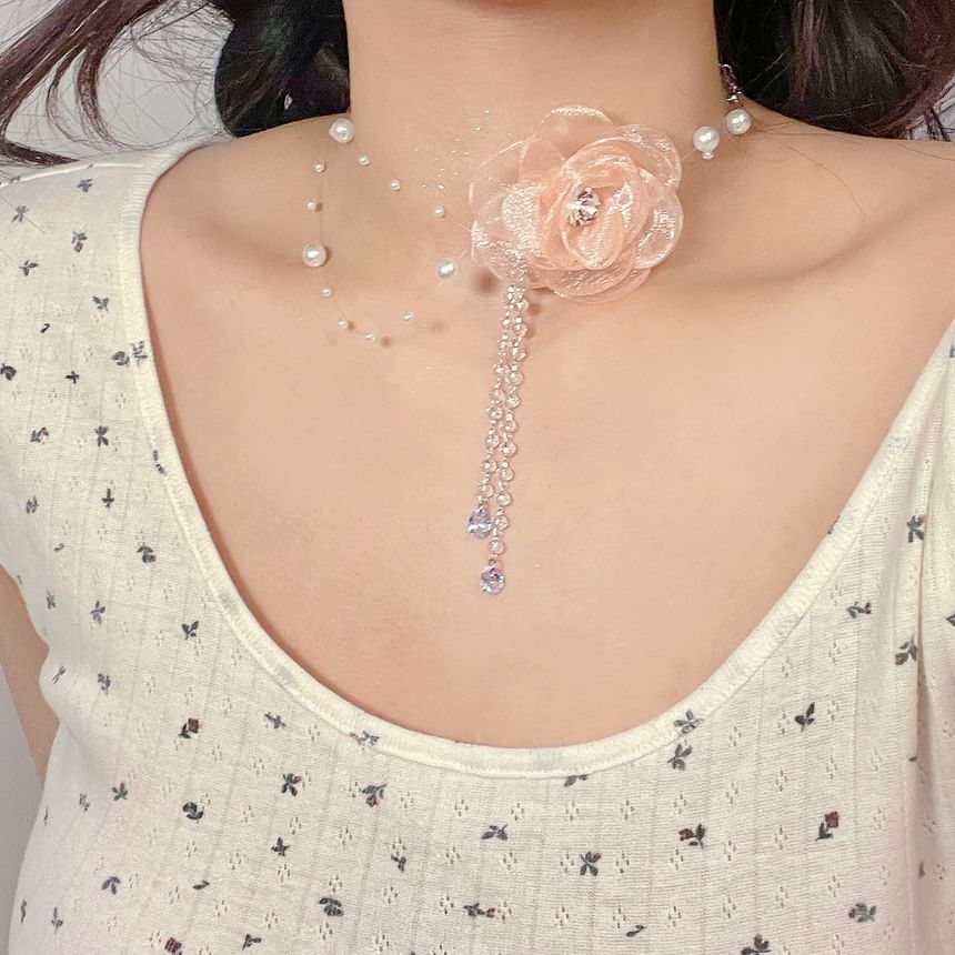 Fringed Floral Faux Pearl Necklace