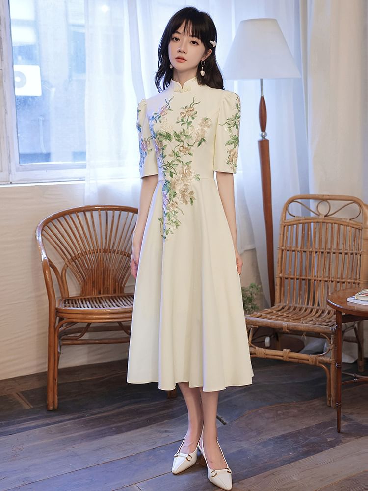 Evening Gown A-Line (Various Short-Sleeve Designs) Floral Embroidered