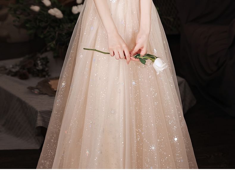 Evening Designs) Gown (Various Puff-Sleeve Floral Sequined Square-Neck A-Line