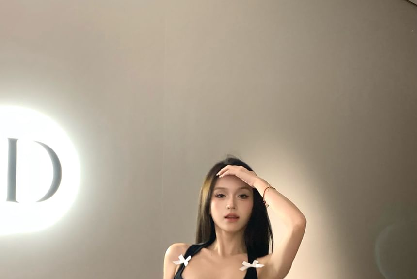 Neck Square Tank Top Bow Crop