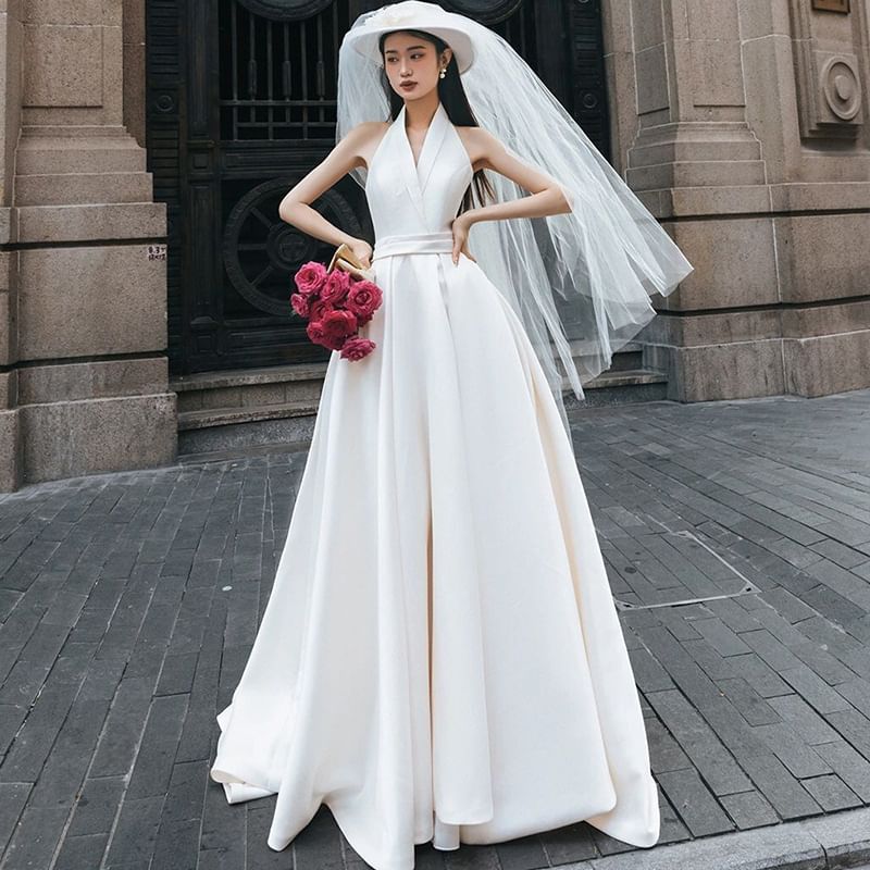 Plain Gown A-Line V-Neck Wedding Sleeveless