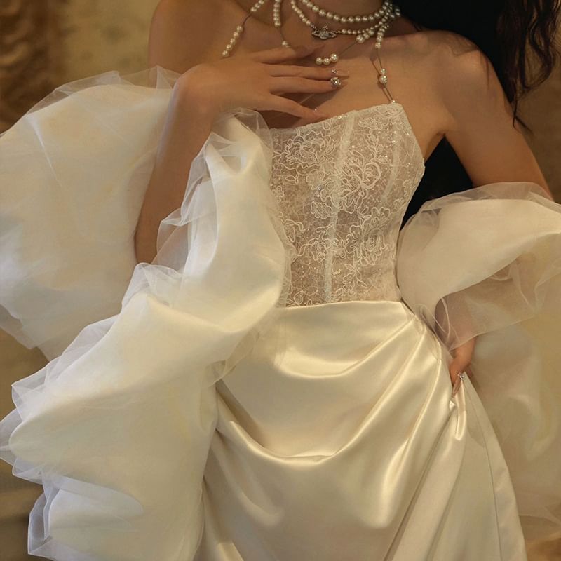 A-Line Lace Neck Trained Halter Evening Gown