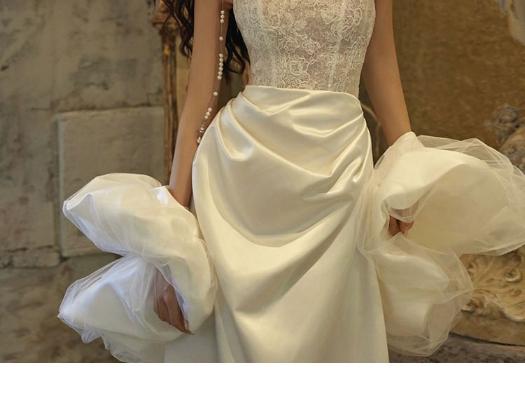 A-Line Lace Neck Trained Halter Evening Gown