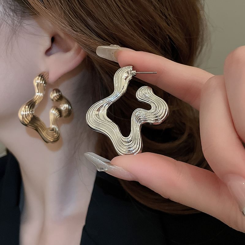 Copper Earring Wavy Hoop