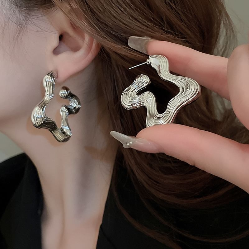 Copper Earring Wavy Hoop