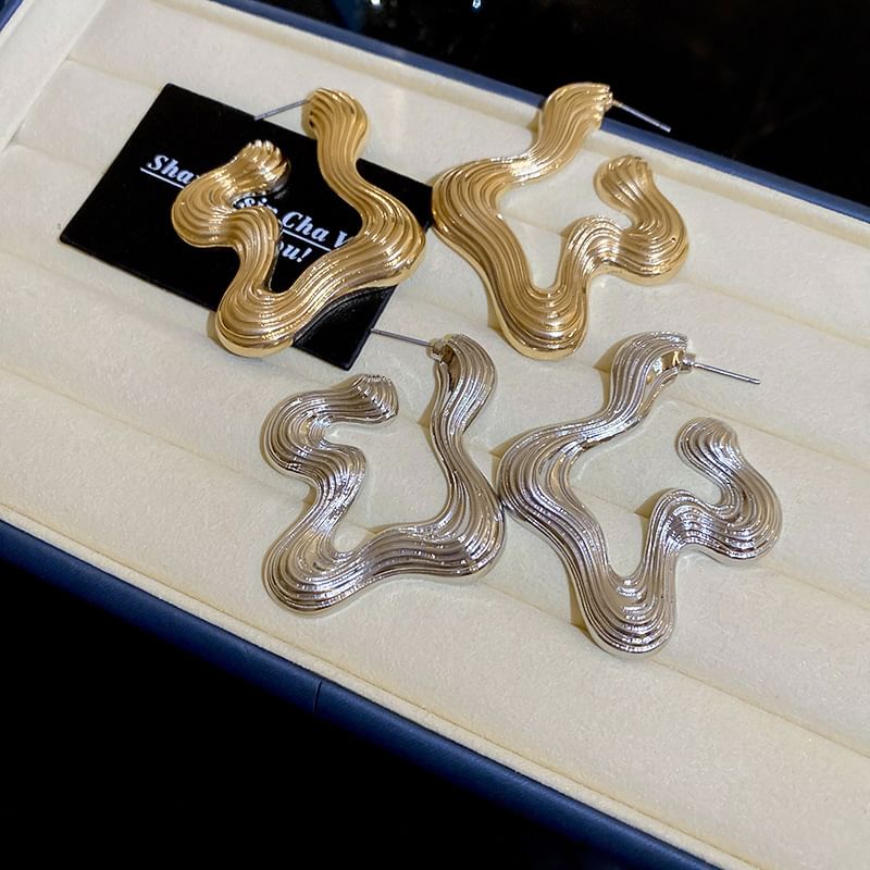 Copper Earring Wavy Hoop