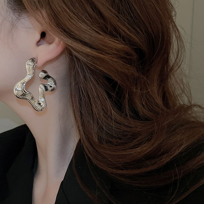 Copper Earring Wavy Hoop