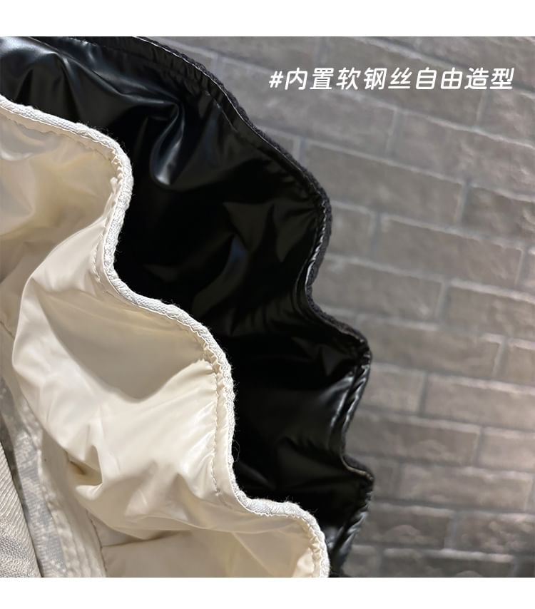 Bucket Hat Embroidered Pattern