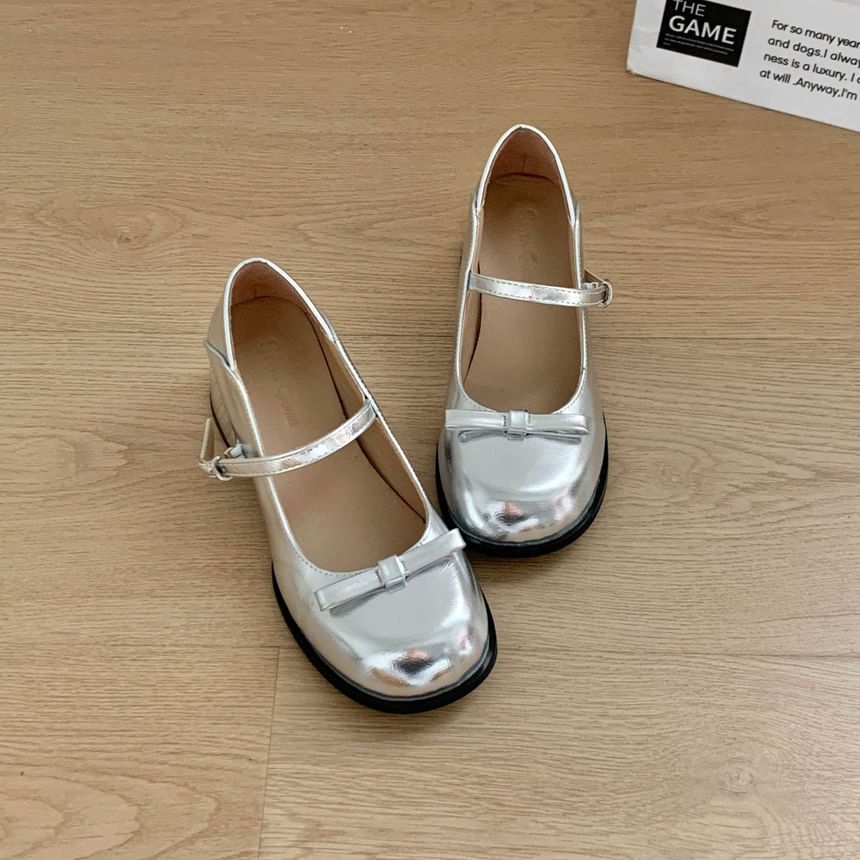 Mary Block Heel Accent Bow Jane Pumps