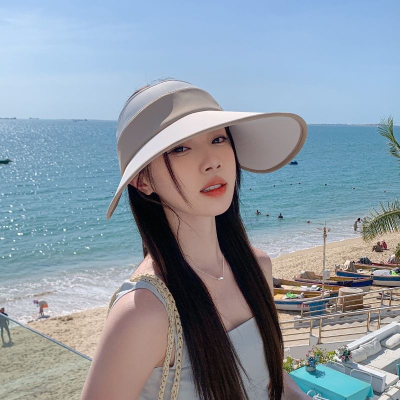 Sun Wide Two Visor Tone Brim