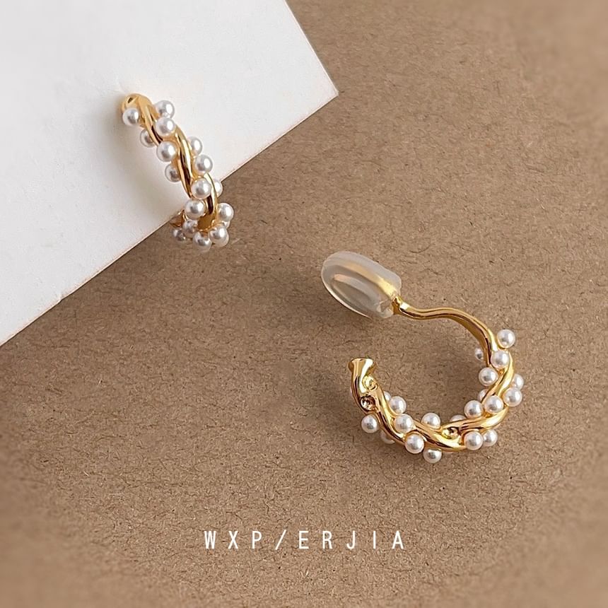Ear Cuff Pearl Faux Alloy