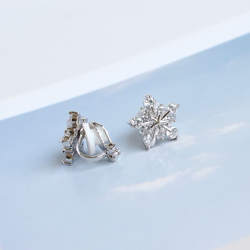 (Various Earring Rhinestone Stud Floral Designs) Alloy