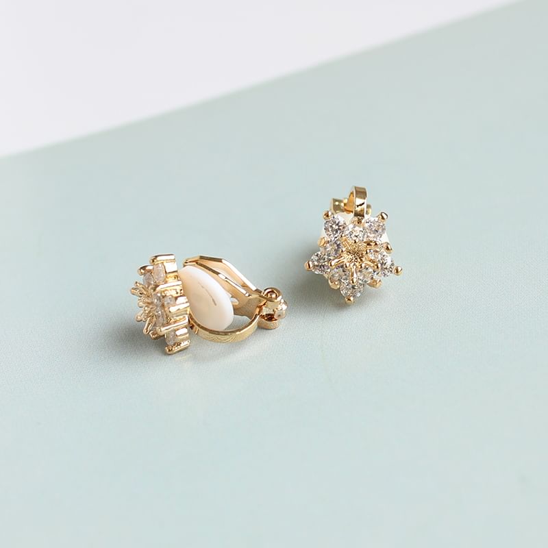 (Various Earring Rhinestone Stud Floral Designs) Alloy