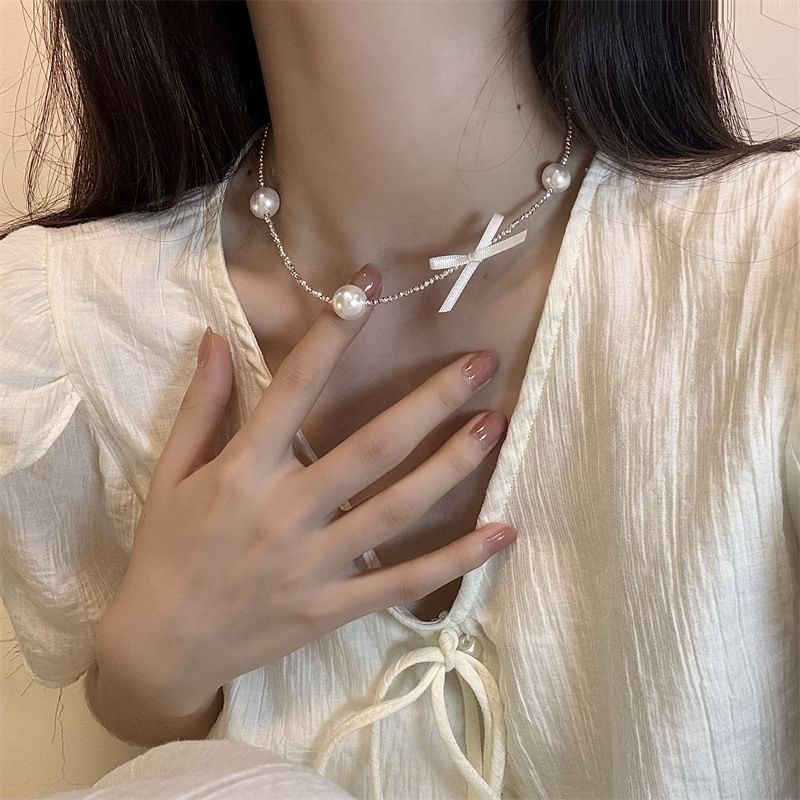 Pearl Faux Ribbon Choker Alloy