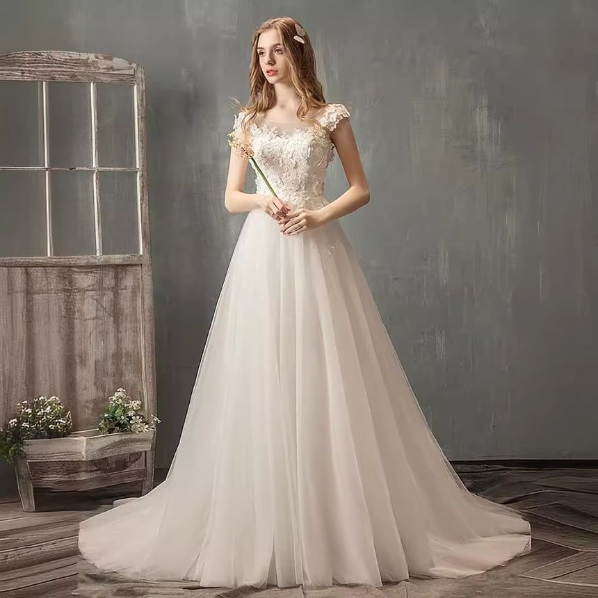 Designs) (Various A-Line Cap-Sleeve Wedding Gown Lace