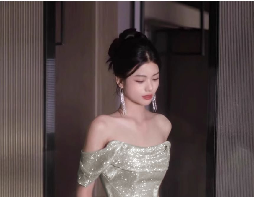 Off-Shoulder Sequin Evening Gown Ruched A-Line Plain