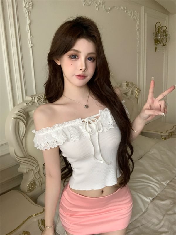 Short-Sleeve Tie-Up Off Top Ruffle Plain Shoulder