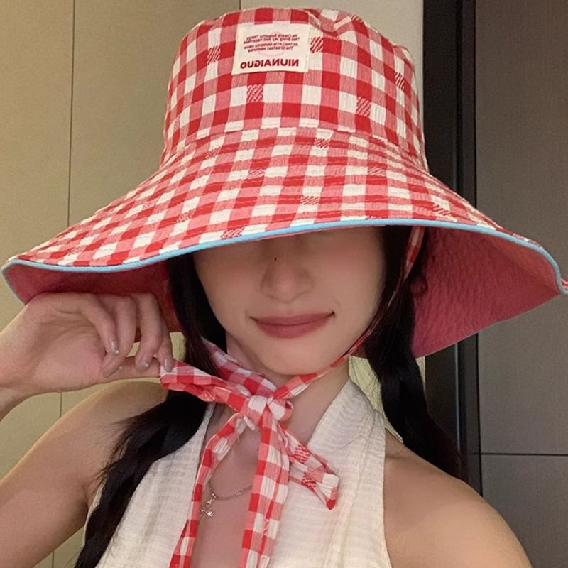 Pattern With Bucket Chin Strap Checkered Hat