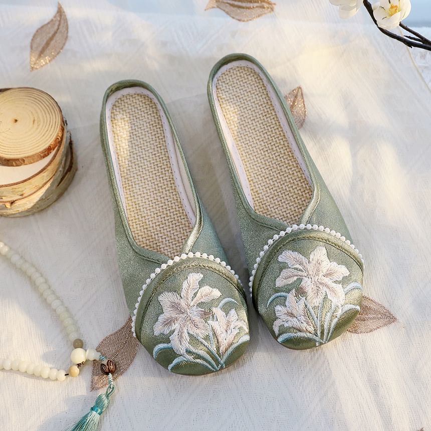 Textile Embroidered Flats
