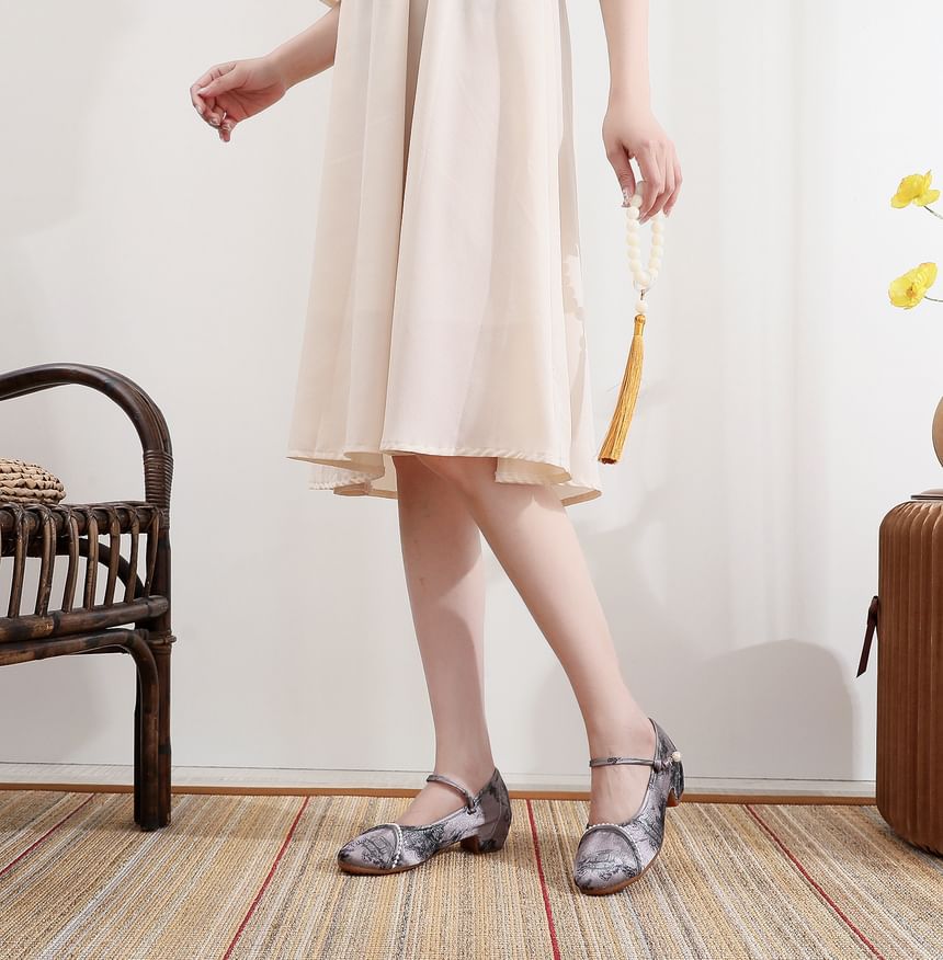 Sandals Low Embroidered Heel Textile