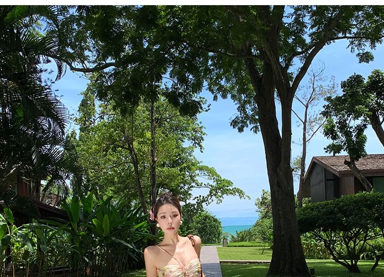 Open A-Line Pleated Floral Print Dress Back Neck Cutout Halter Maxi