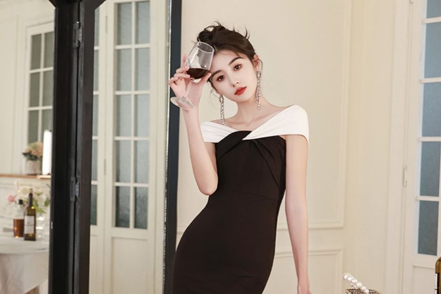 Off-Shoulder Gown Trumpet Tone Evening Two