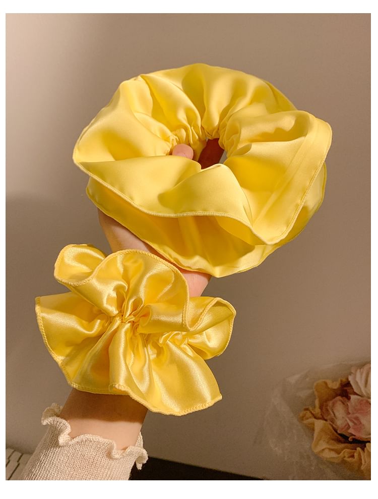 (Various Plain Scrunchie Designs)