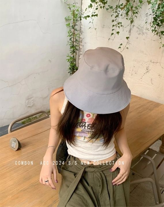 Hat Plaid Reversible Bucket