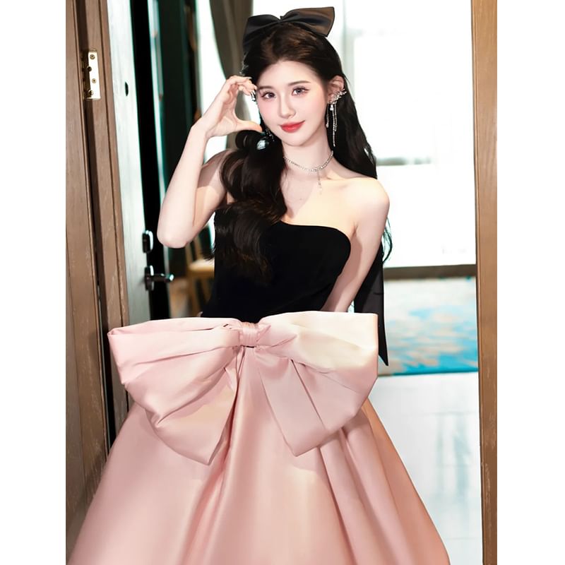 Gown Bowknot A-Line Two Tone Strapless Evening