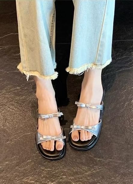 Slide Bow Sandals