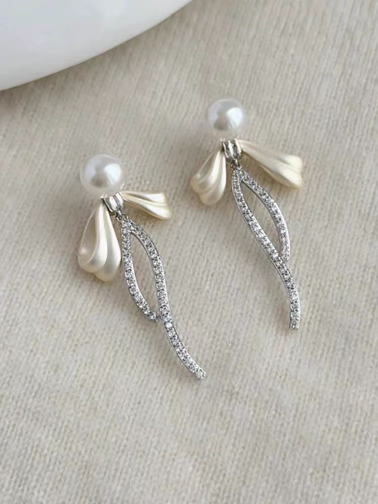 Bow Earring Rhinestone Drop