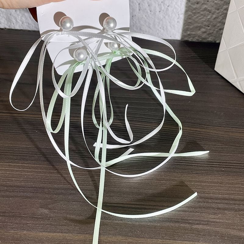 Pearl Bow Faux Earring